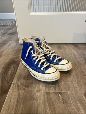 High-Top Canvas Sneakers in Royal Blue
